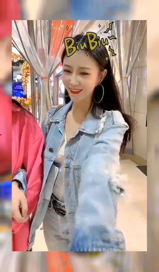 手机壁纸上的网红图片,网红壁纸下的时尚潮流解析