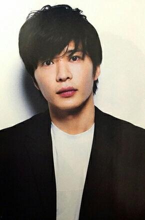 日本有名男明星,揭秘日本顶级男明星的魅力风采