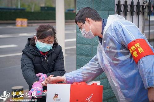 今日头条防疫夫妻档,夫妻档携手共筑抗疫防线